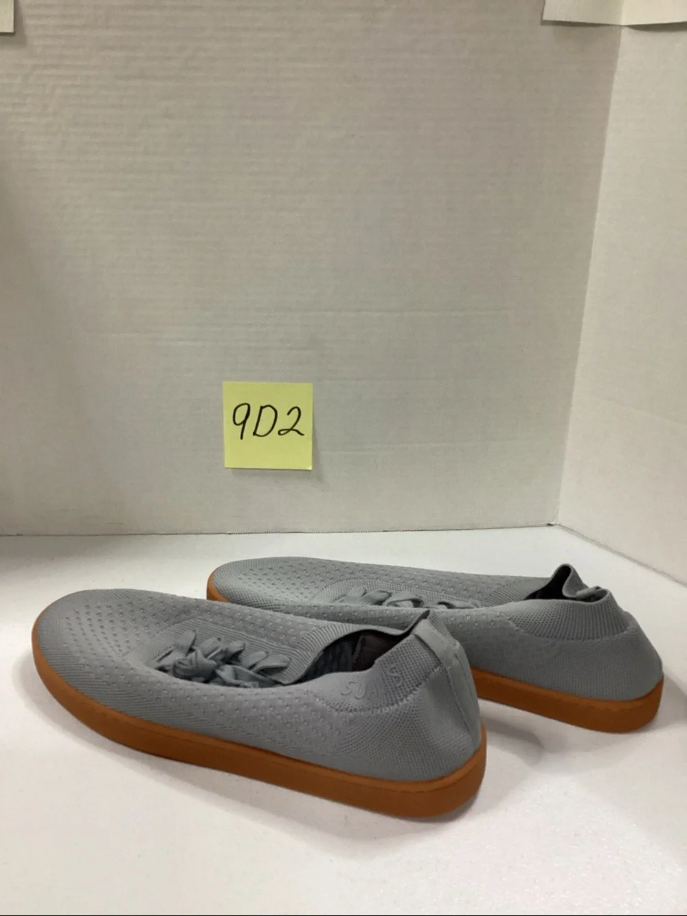 Suavs Light Gray Knit Slip-On Loafers with Gum Sole